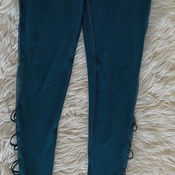 Victoria Secret Sport Teal Mesh Tights - Picture 2 of 3